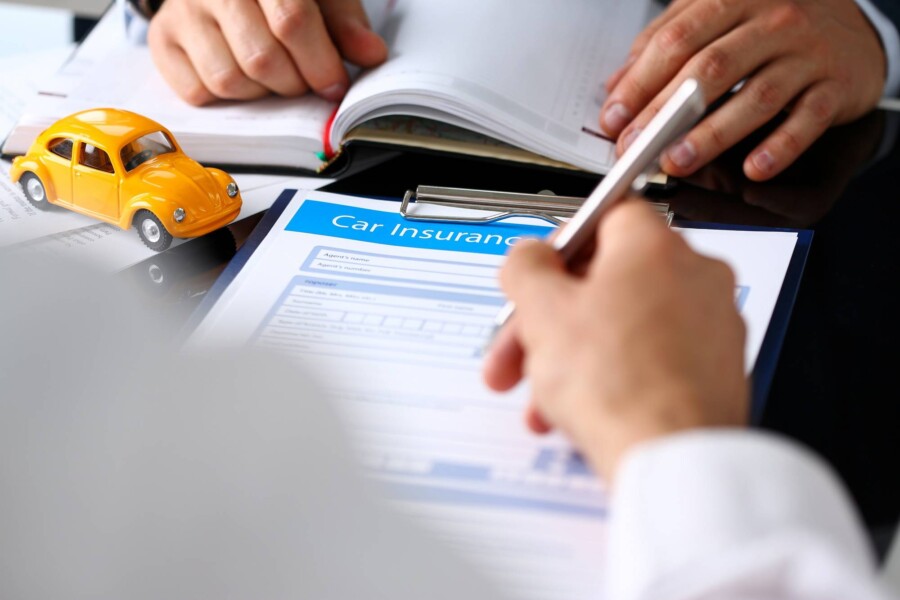 Jak przebiega odnowienie licencji transportowej i o czym pamiętać?