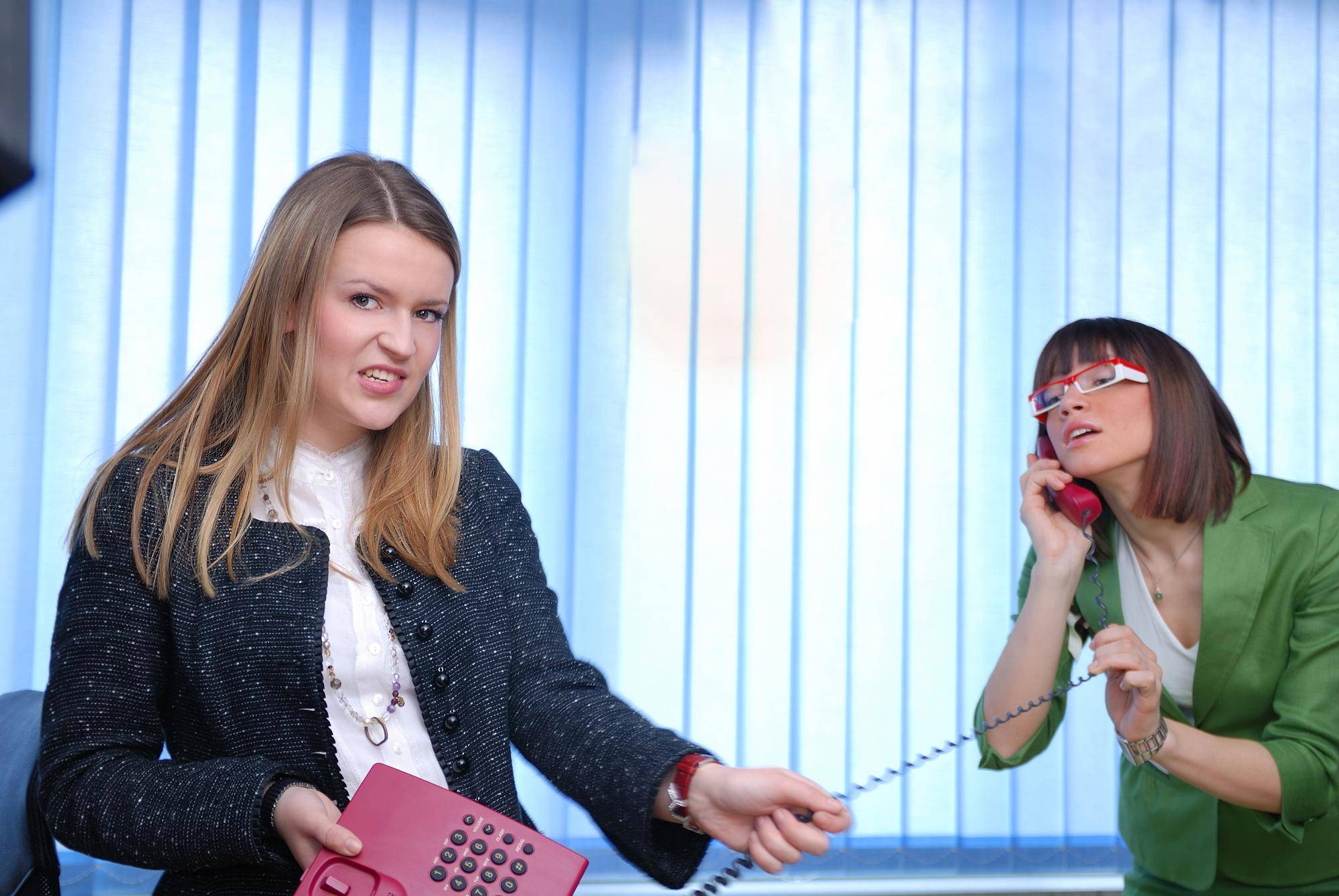 Jak uzyskać uprawnienia agenta celnego i rozpocząć karierę?